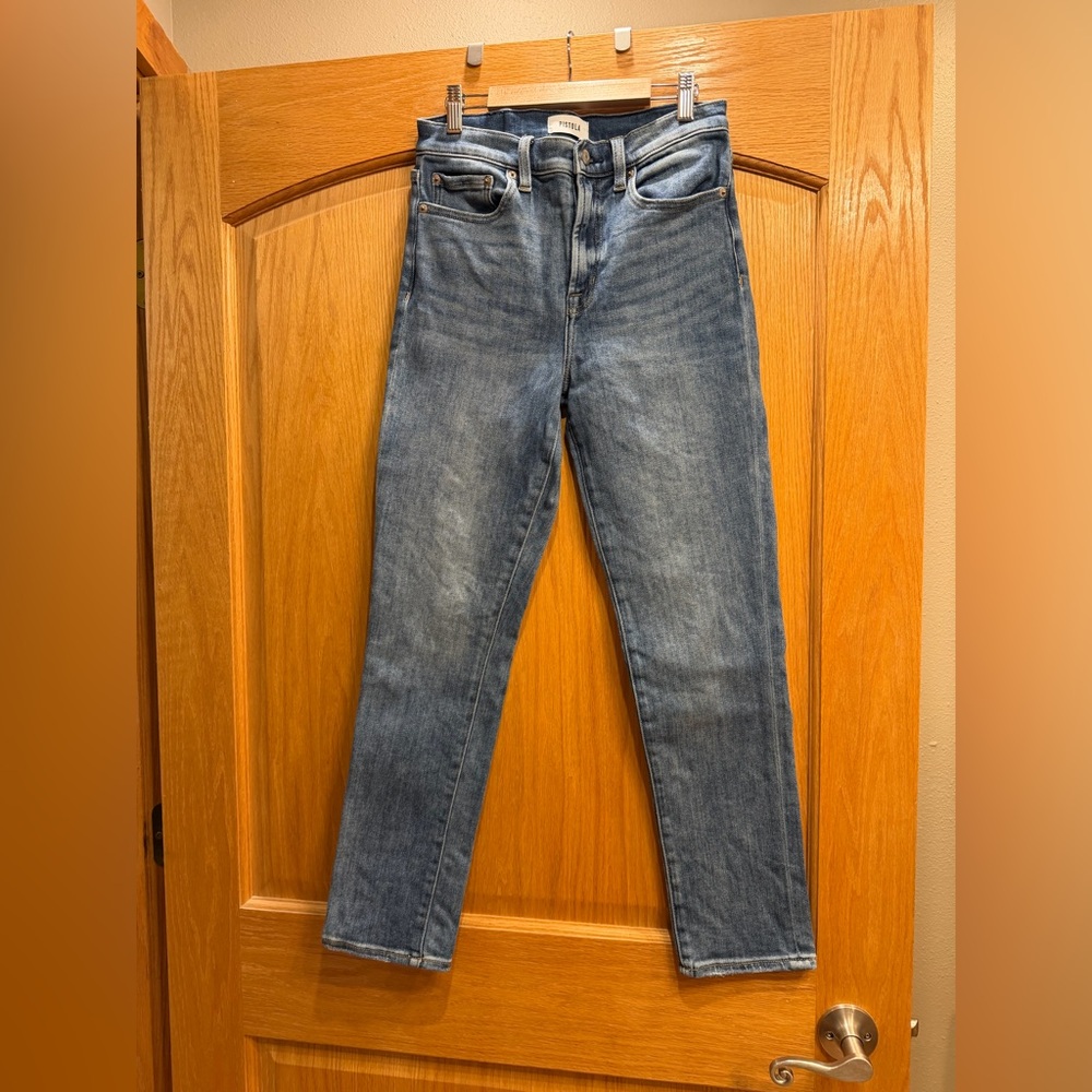 Pistola Denim Jeans in Medium Blue Wash size 28 with 26.5 inseam